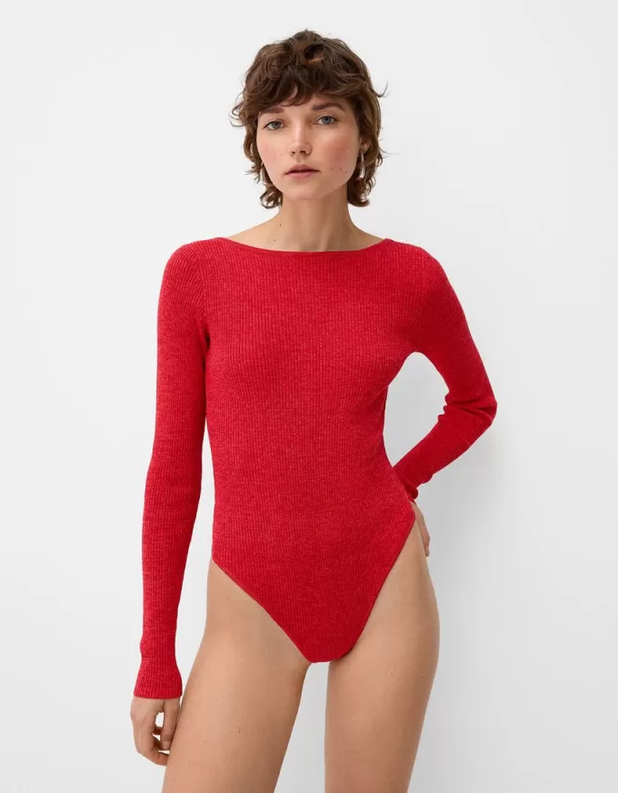 Long sleeve bodysuit with open back Long sleeve bodysuit with open back