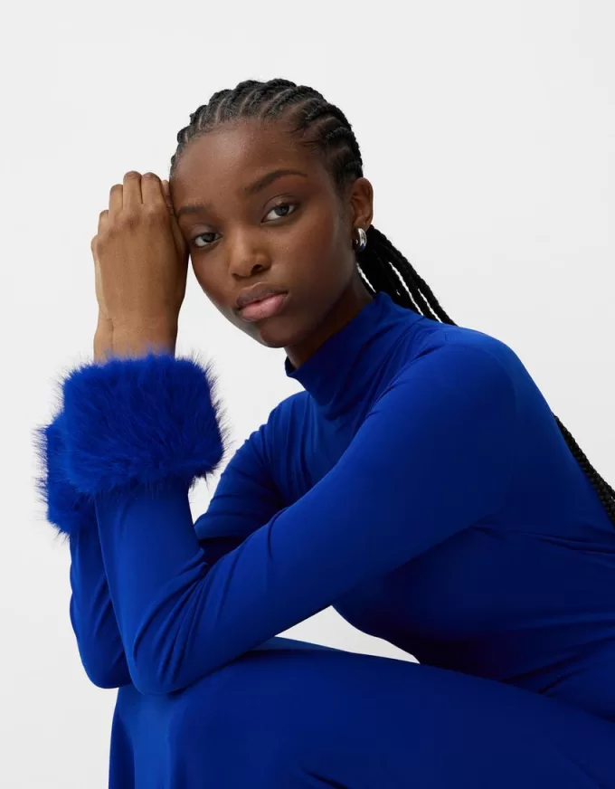 Long sleeve midi dress with faux fur cuffs Long sleeve midi dress with faux fur cuffs