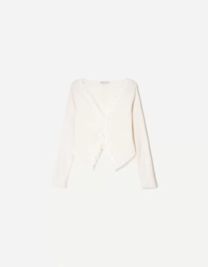 Long sleeve ribbed T-shirt with blonde lace Long sleeve ribbed T-shirt with blonde lace