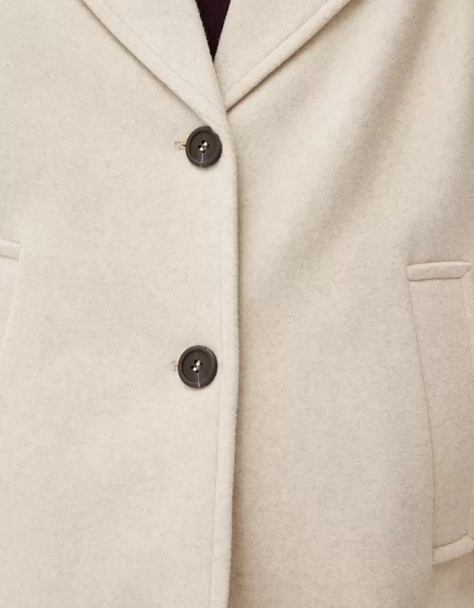 Long soft coat Long soft coat