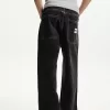 Loose-fit baggy jeans Loose-fit baggy jeans