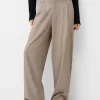 Low-rise baggy pants Low-rise baggy pants