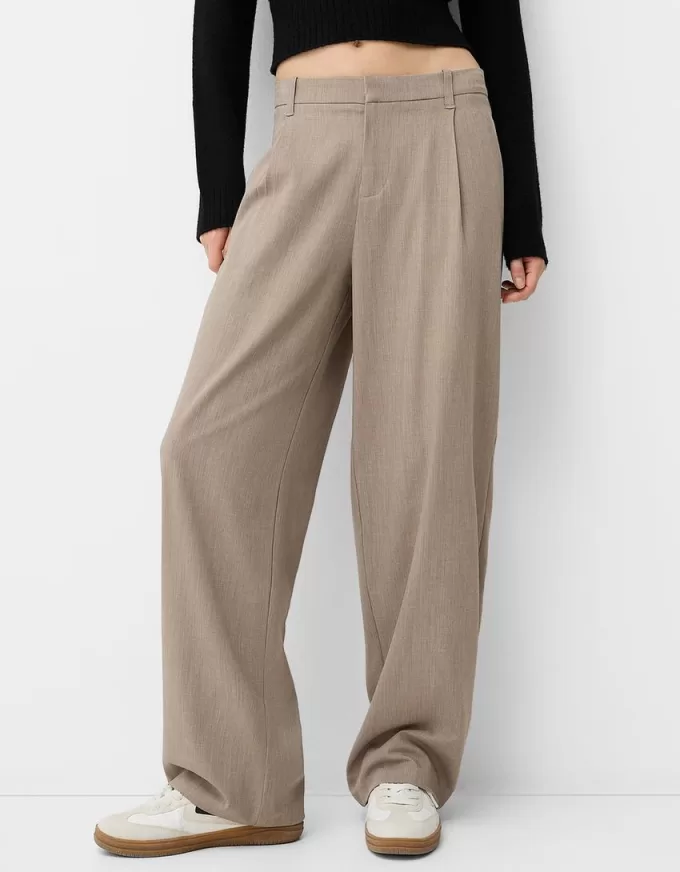 Low-rise baggy pants Low-rise baggy pants