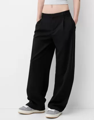 Low-rise baggy pants