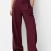 Low-rise baggy pants Low-rise baggy pants