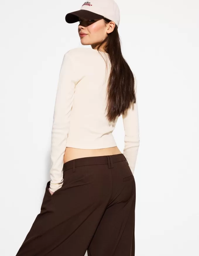 Low-rise baggy pants Low-rise baggy pants