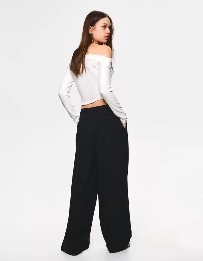 Low-rise baggy pants Low-rise baggy pants