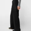 Low-rise baggy pants Low-rise baggy pants