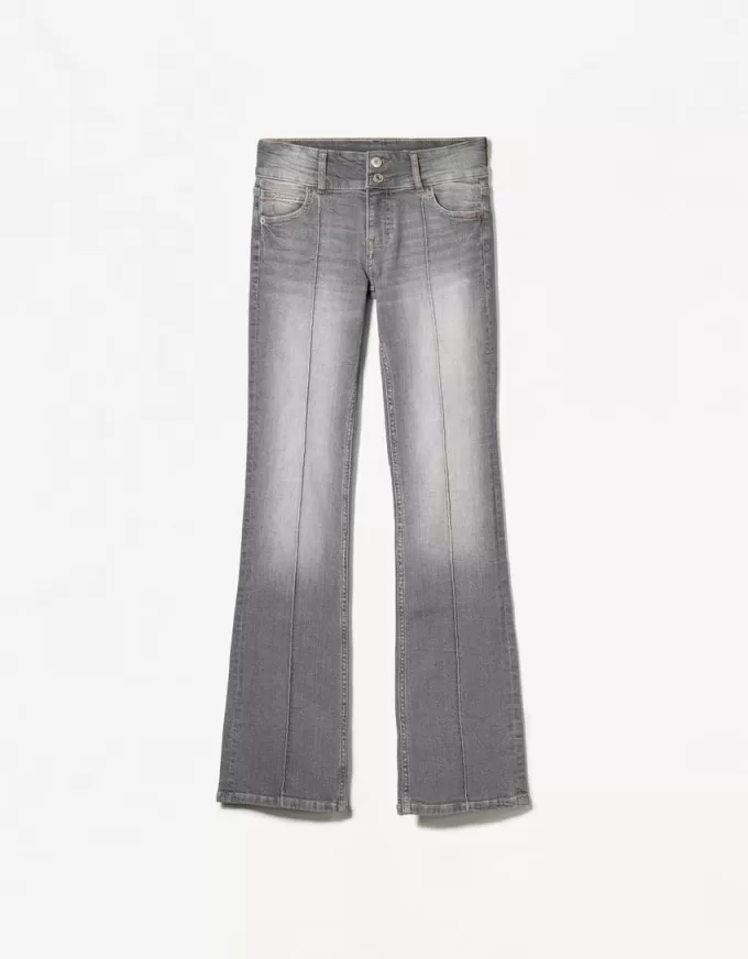 Low-rise bootcut jeans