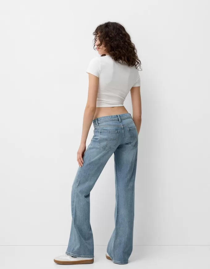 Low waist boot-cut jeans