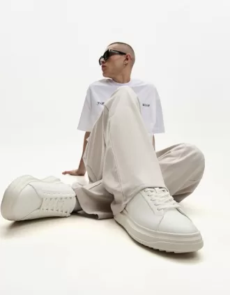 Mens chunky sneakers 1 330x423 - Men’s chunky sneakers