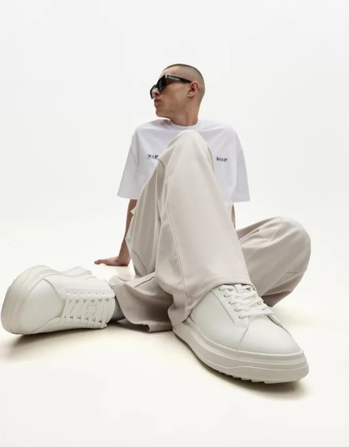 Men’s chunky sneakers