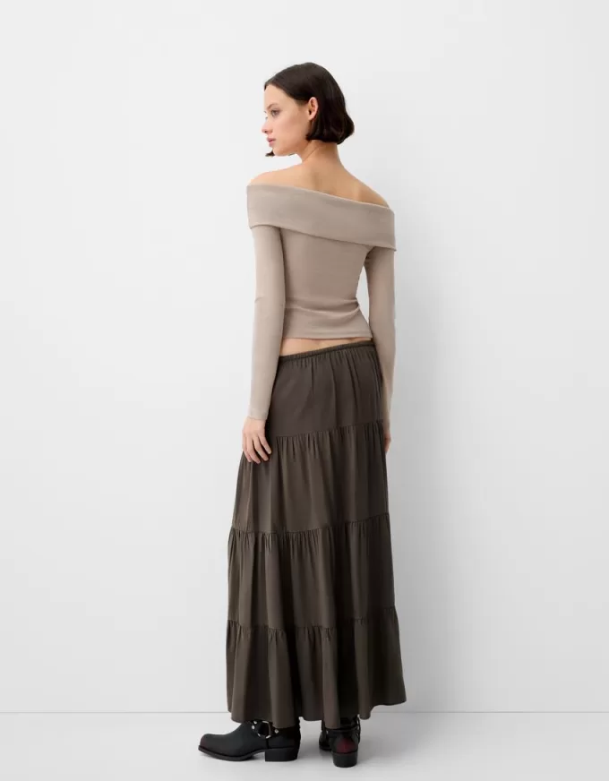 Midi skirt with elastic waist Midi skirt with elastic waist
