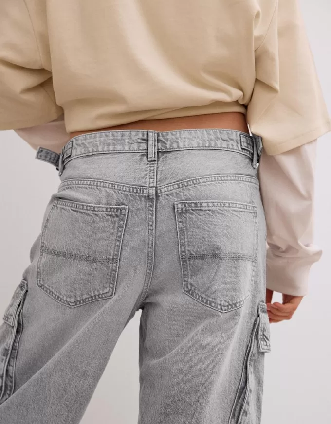 Multi-pocket cargo jeans