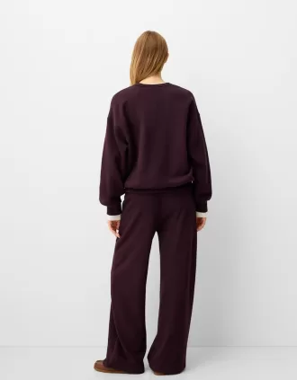 Oversize sweatshirt with side pockets