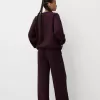 Oversize sweatshirt with side pockets