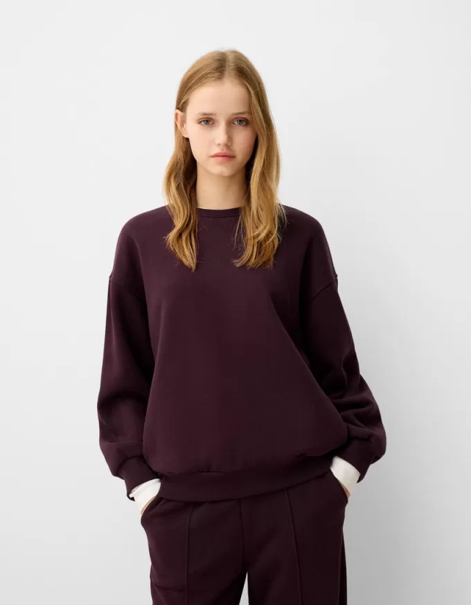 Oversize sweatshirt with side pockets Oversize sweatshirt with side pockets