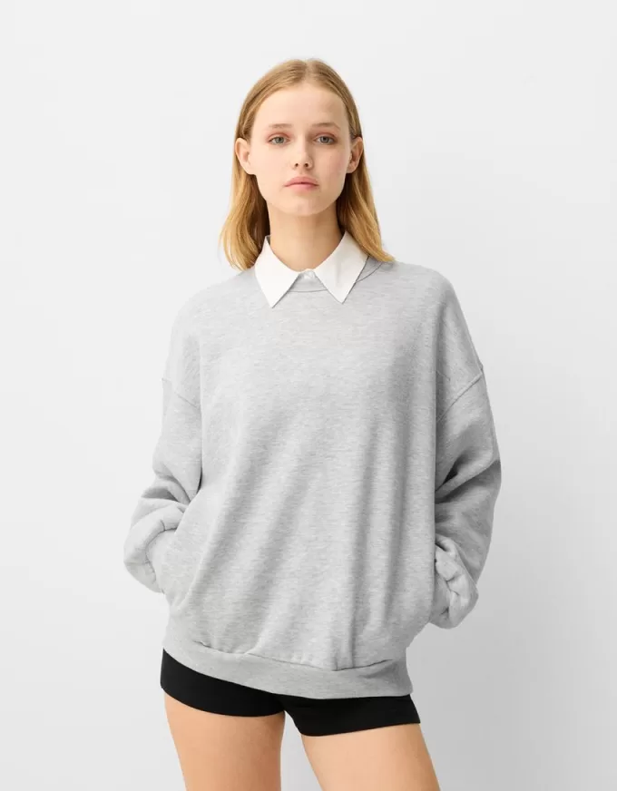 Oversize sweatshirt with side pockets