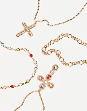 Pack of 4 pendant necklaces