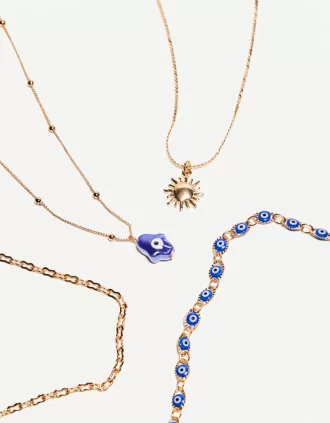 Pack of 4 pendant necklaces