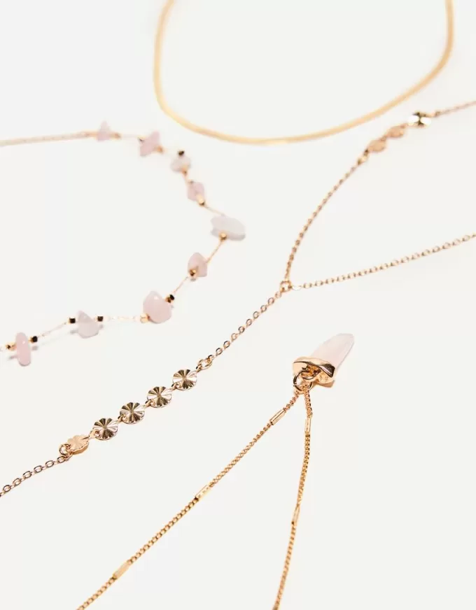 Pack of 4 pendant necklaces Pack of 4 pendant necklaces