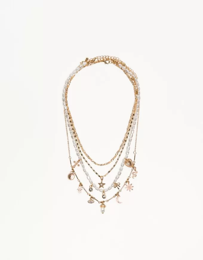 Pack of 4 pendant necklaces Pack of 4 pendant necklaces