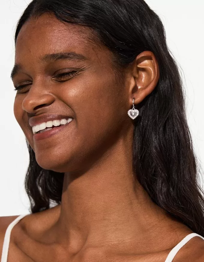 Pack of 8 shiny earrings Pack of 8 shiny earrings