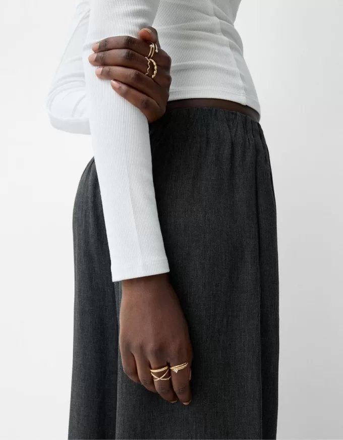 Pack of 9 rhinestone rings Pack of 9 rhinestone rings