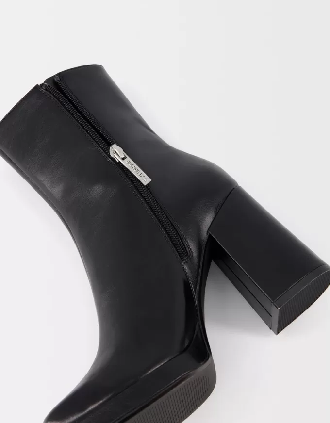 Platform high-heel ankle boots Platform high-heel ankle boots