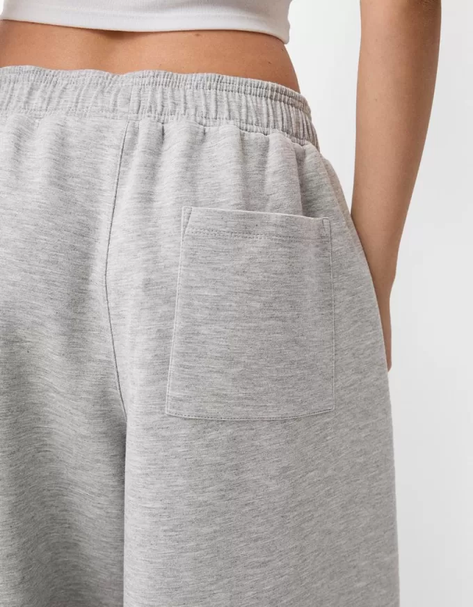 Plush barrel pants with darts