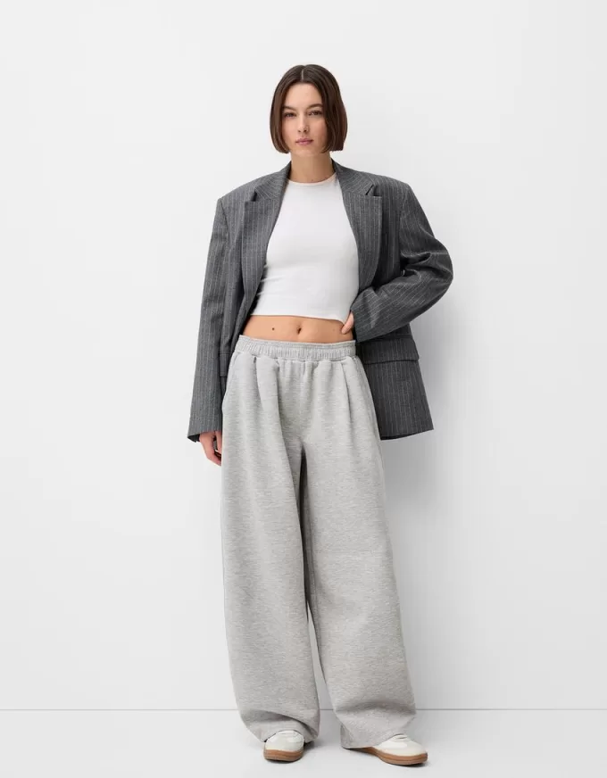 Plush barrel pants with darts