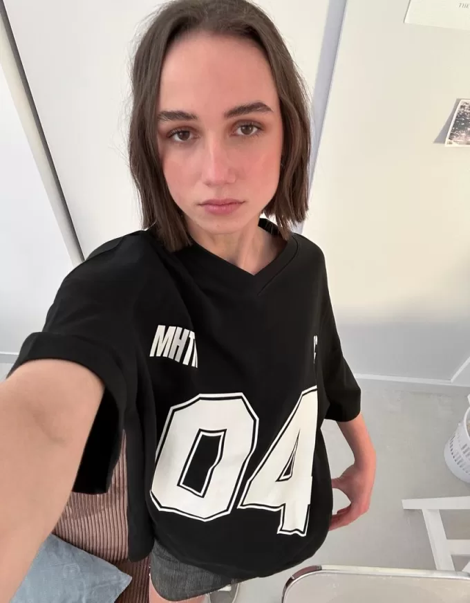 Printed short sleeve V-neck T-shirt Printed short sleeve V-neck T-shirt