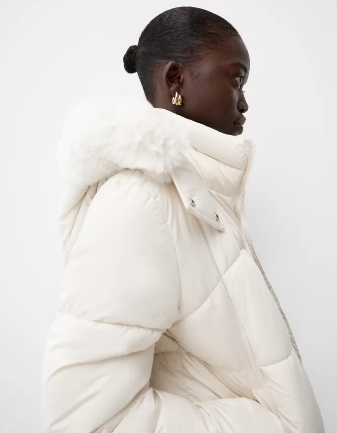 Puffer jacket with faux fur hood Puffer jacket with faux fur hood