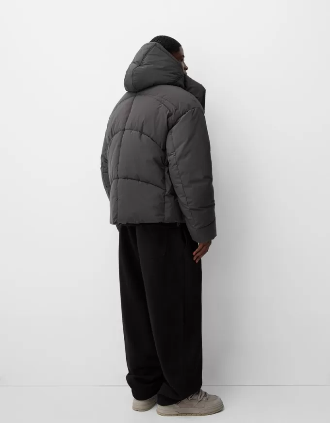 Puffer jacket with hood