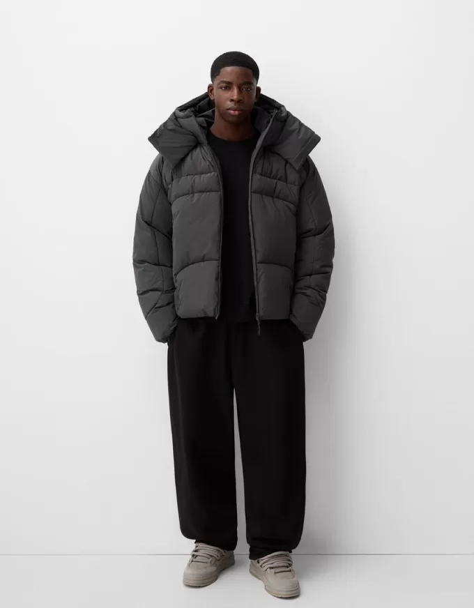 Puffer jacket with hood