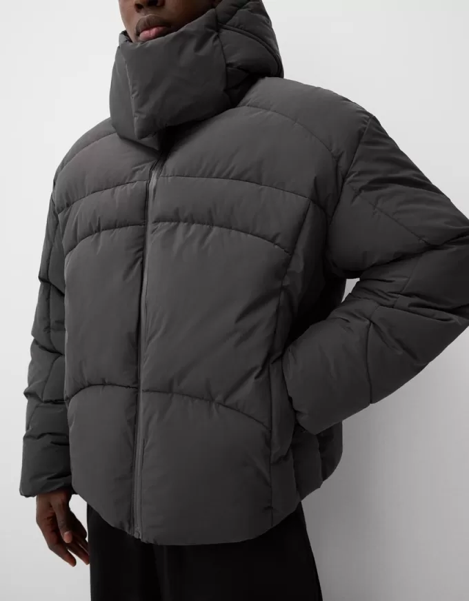 Puffer jacket with hood
