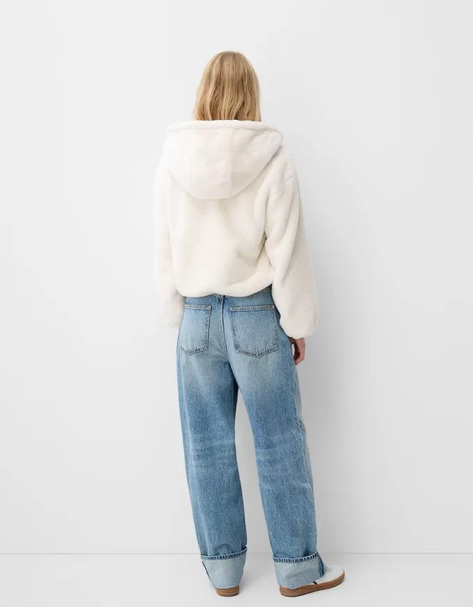 Quilted jacket with faux fur hood Quilted jacket with faux fur hood