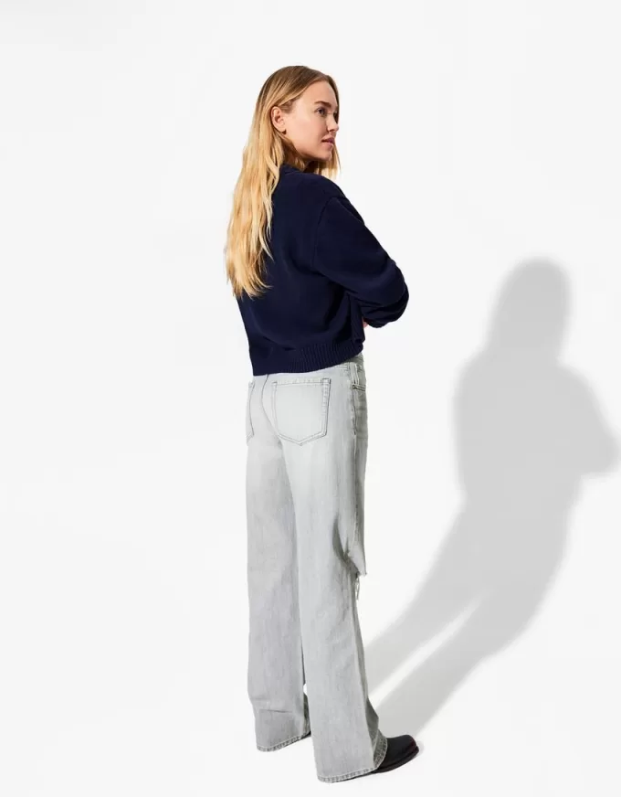 Ripped wide-leg ’90s jeans Ripped wide-leg ’90s jeans