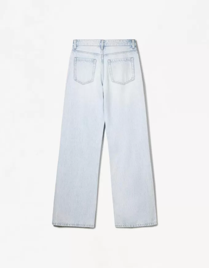 Ripped wide-leg ’90s jeans Ripped wide-leg ’90s jeans