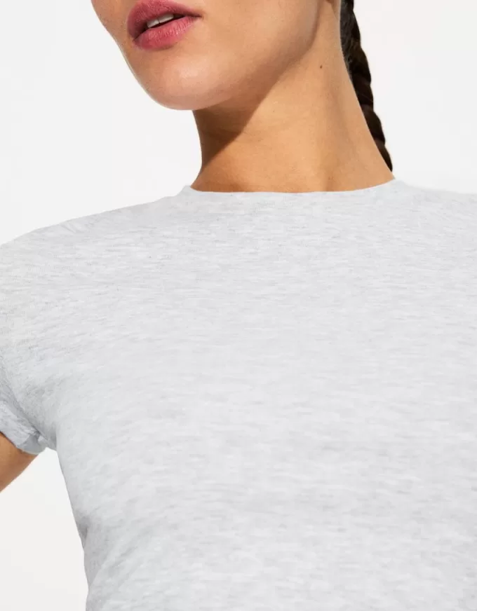 Short sleeve T-shirt with a scoop neck Short sleeve T-shirt with a scoop neck