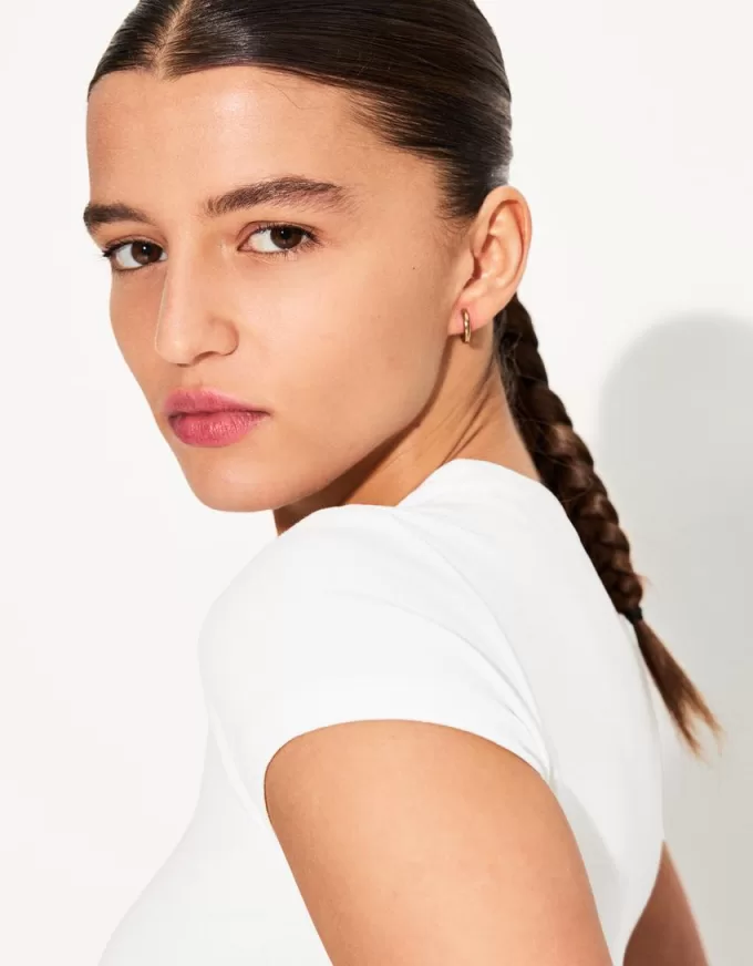 Short sleeve T-shirt with a scoop neck Short sleeve T-shirt with a scoop neck