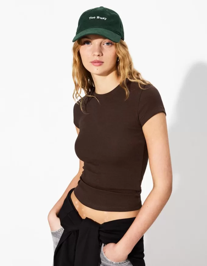 Short sleeve T-shirt with a scoop neck Short sleeve T-shirt with a scoop neck