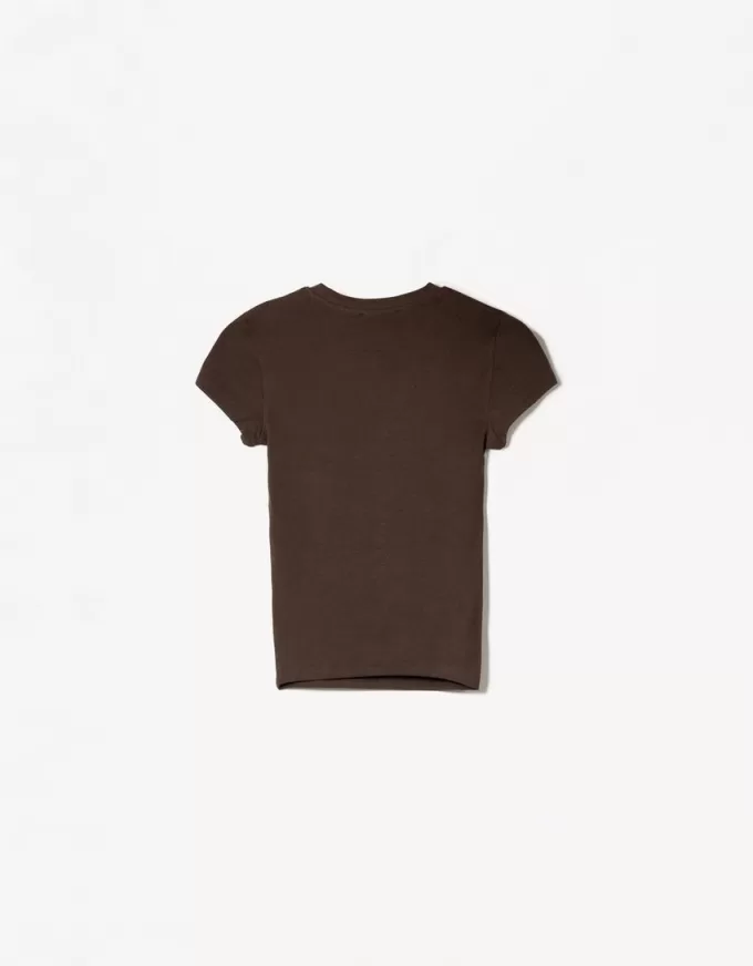 Short sleeve T-shirt with a scoop neck Short sleeve T-shirt with a scoop neck