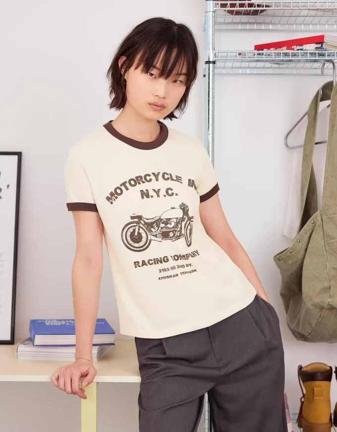 Short sleeve T-shirt with contrast print Short sleeve T-shirt with contrast print