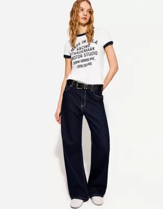 Short sleeve T-shirt with contrast print