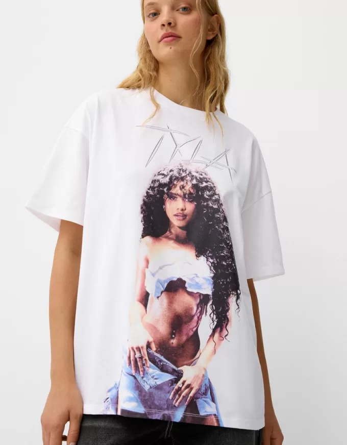 Short sleeve Tyla T-shirt with rhinestones Short sleeve Tyla T-shirt with rhinestones