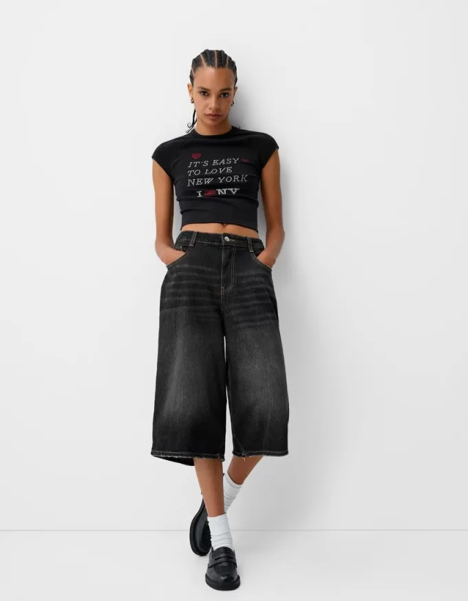 Short sleeve cropped T-shirt with print Short sleeve cropped T-shirt with print