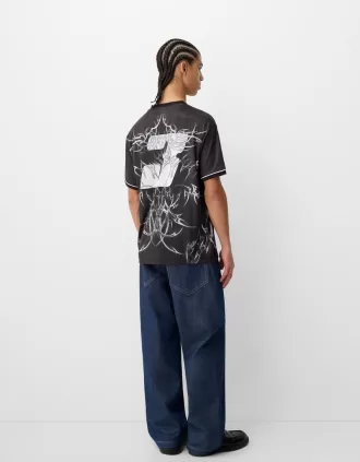 Short sleeve mesh printed T-shirt