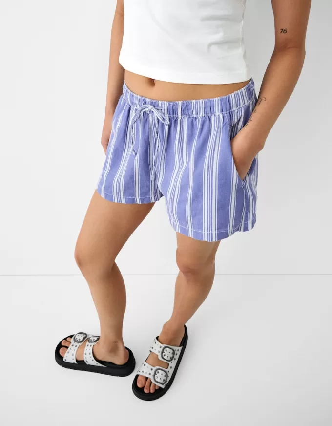 Shorts with elastic waistband detail Shorts with elastic waistband detail