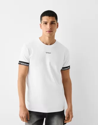 Slim-fit short sleeve T-shirt with stripe detail